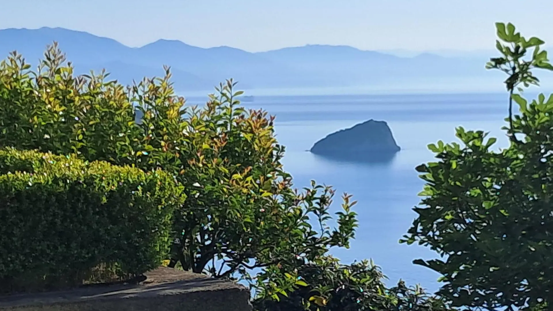 Villa Aga Noli 0*,  Italia