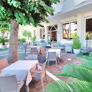 hotel-arianna.emilia-romagnahotels.net/
